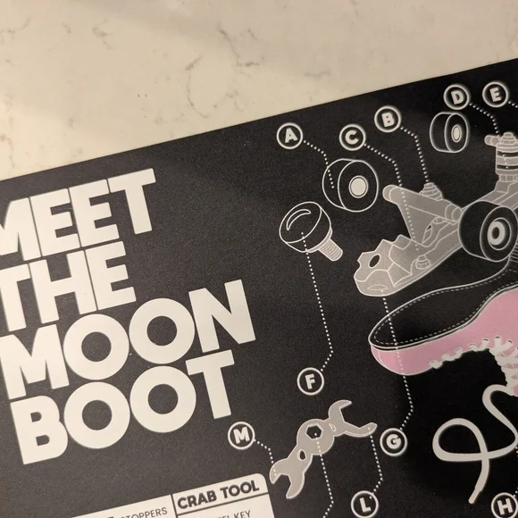 Midnight Roller Moon Boot Roller Skates - Picture 11 of 17